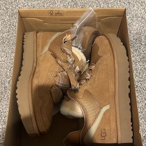 UGG Womans Lowmel Tan Casual Shoes